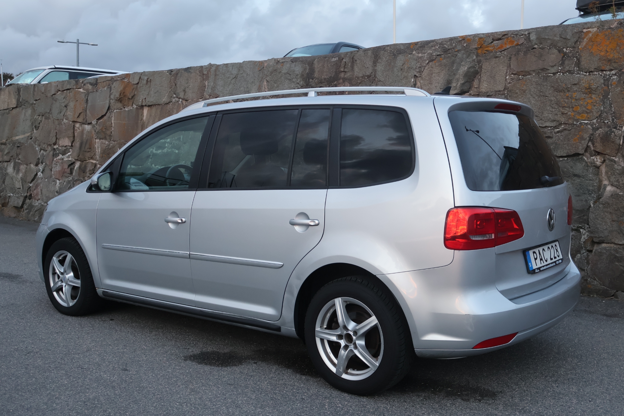 Volkswagen Touran 2014, bild 5/46