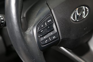 Halvkombi Hyundai i10 13 av 21