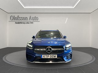 SUV Mercedes-Benz GLB 4 av 14