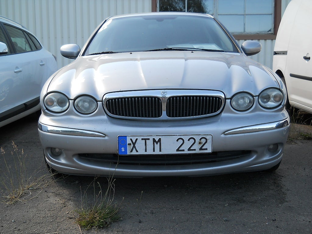 Jaguar X-Type 2.1 V6 Manual, 5-trins, 157ps, 2003