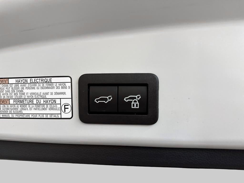 Toyota Corolla Cross 2024 - miniatyr 11