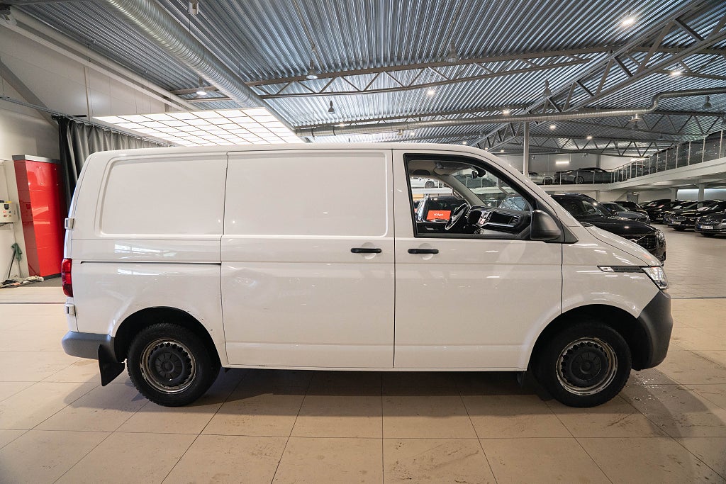 Volkswagen Transporter T30 TDI D-VÄRMARE DRAG CARPLAY MOMS 1-ÄGARE
