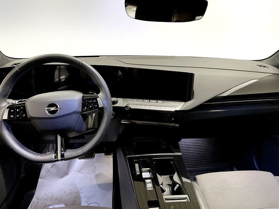 Bild på Opel Astra ST GS 1.2 PT 130hk Aut - B-KAMERA,NAV,CARPLAY