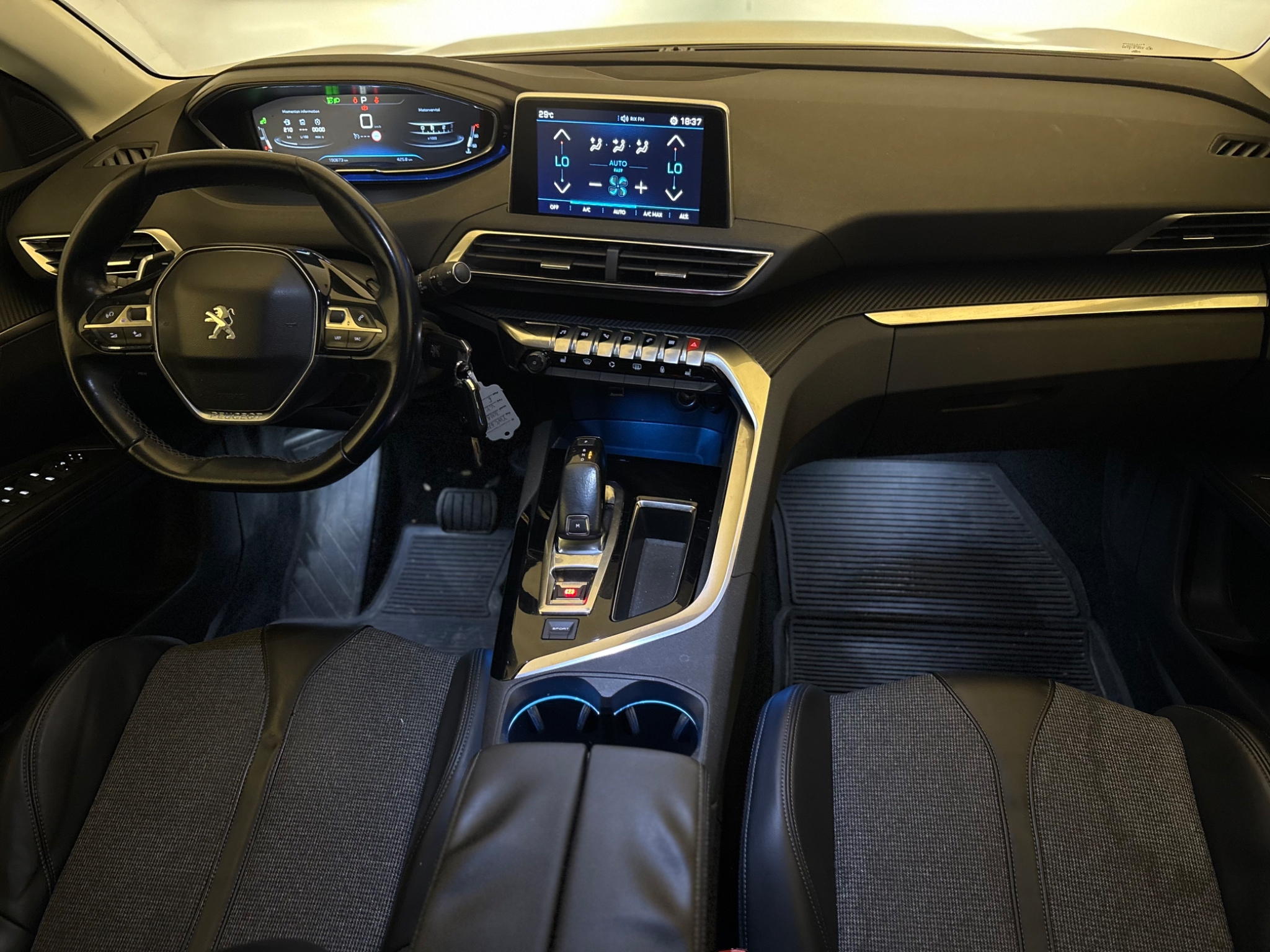 Peugeot 3008 2017, bild 7/41