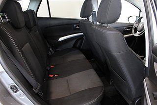 Kombi Suzuki S-Cross 10 av 23