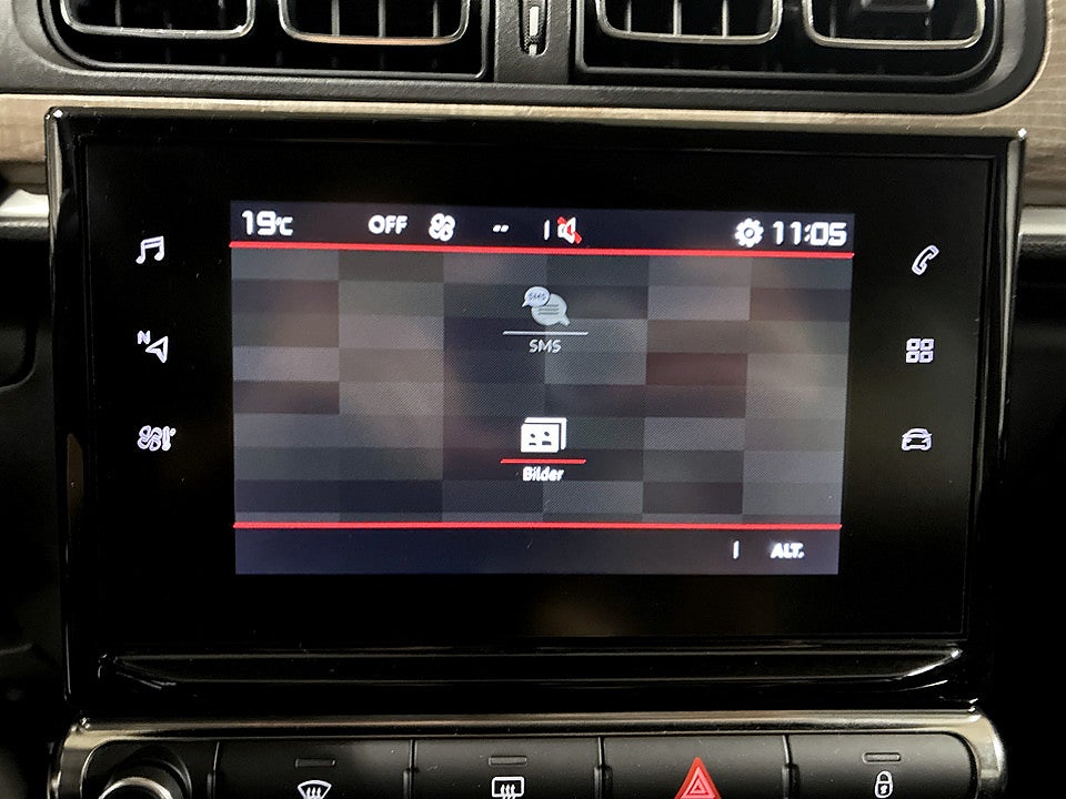 Bild på Citroën C3 Shine 1.2 PT 110hk Aut P-SENSORER CARPLAY