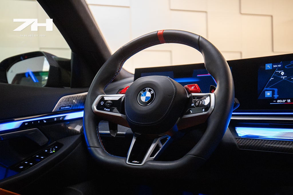 BMW M5 Touring M / Pano / Drag / B&W / HuD / Vent. Säte