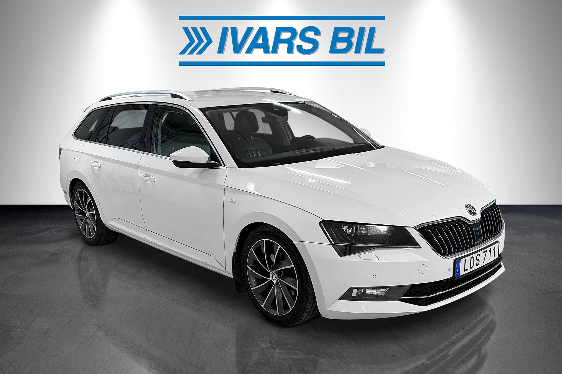 Skoda Superb 4x4 2.0 tdi DSG L&K 2016, bild 2/42