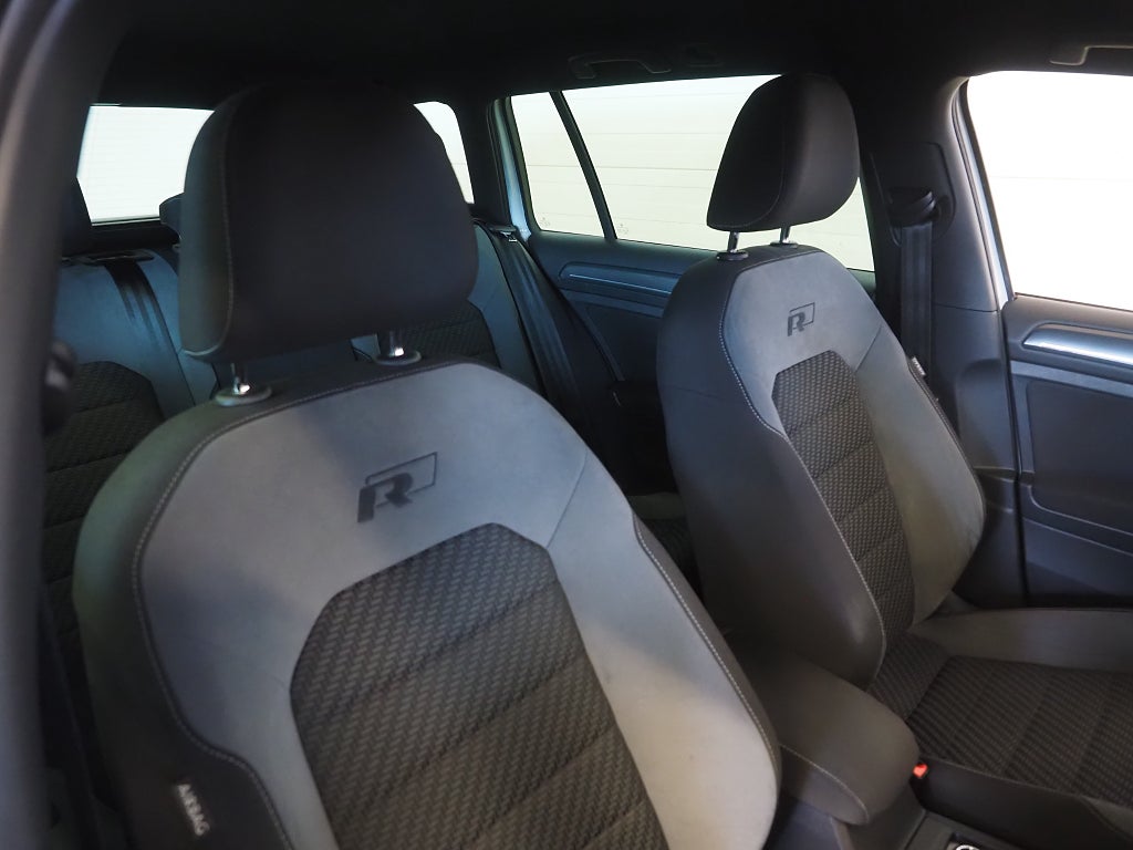 Volkswagen Golf SC 1.5 TSI GT R-Line Cockpit Drag P-Värm B-Kam 2019