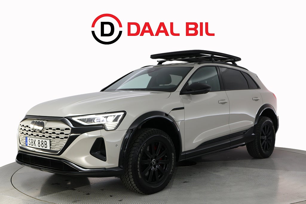 Audi Q8 55 E-TRON 114kWh DAKAR PANO B&O-3D LUFT DRAG HUD MOMS