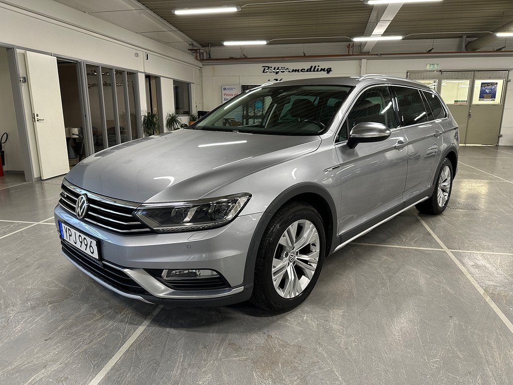 Volkswagen Passat Alltrack 2.0 TDI 4M Cockpit D-Värm Adaptiv