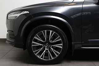 SUV Volvo XC90 9 av 32