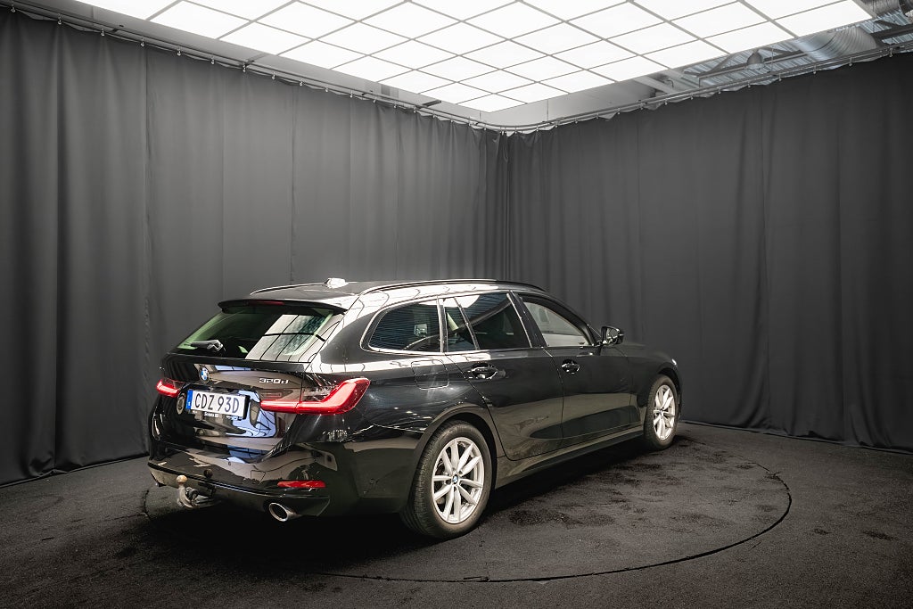 BMW 320D xDrive D-VÄRMARE DRAG KAMERA ADAPTIV-FART 1-ÄGARE MOMS