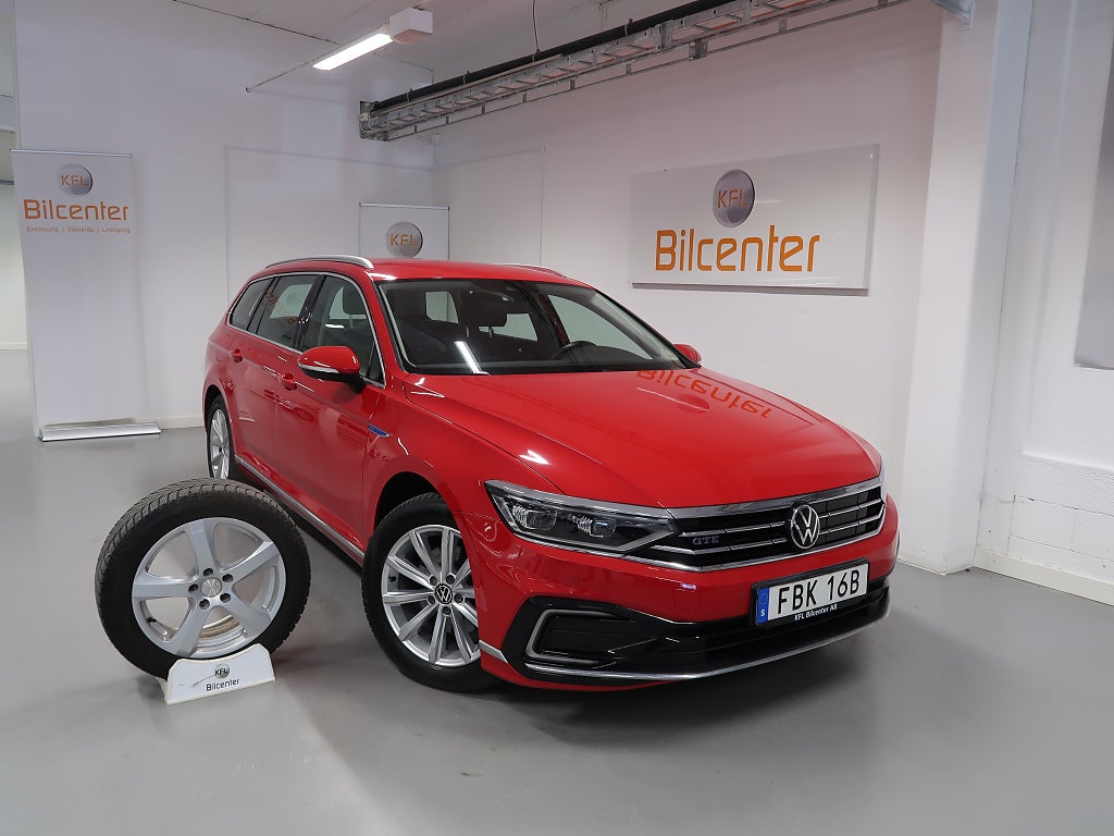 Volkswagen Passat GTE 1.4 TSI V-Däck ingår Drag-Kamera-Värmare-Navi-CarPl