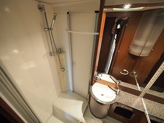 Husbil-halvintegrerad Hymer T 674 SL 18 av 19