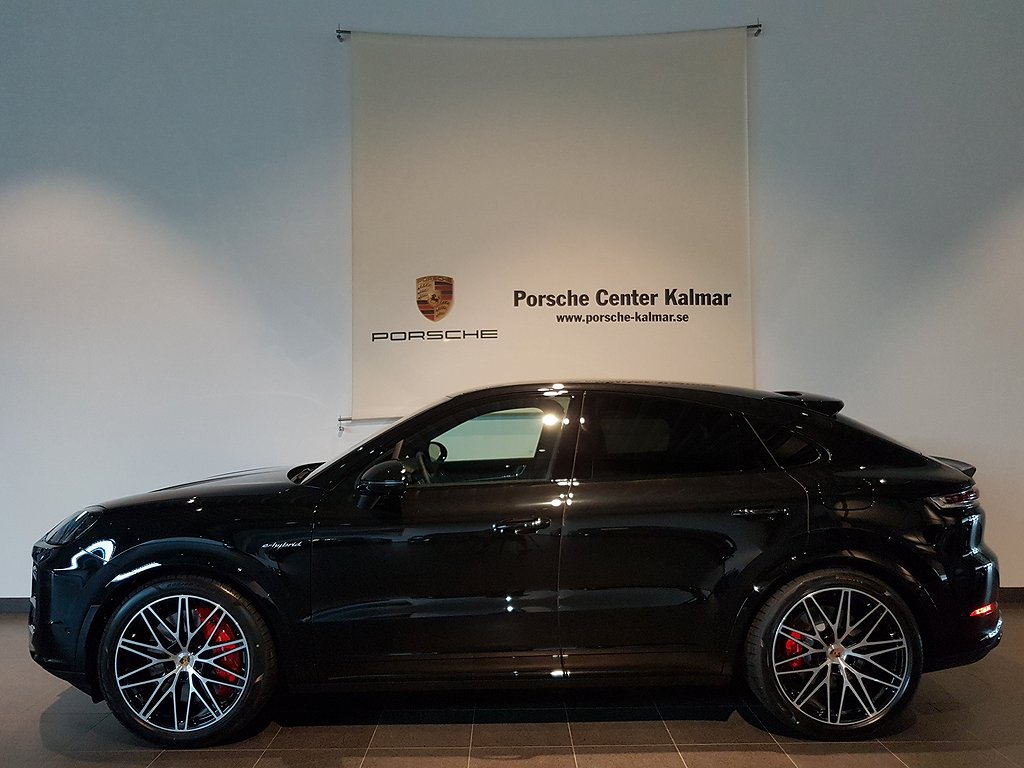 Porsche Cayenne Turbo E-Hybrid Coupé Se Spec För Omgående Leverans