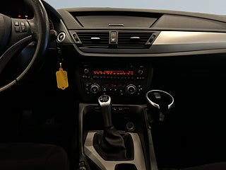 BMW X1 xDrive18d Dragkrok/MoK-Värm/SoV-Däck/Psensorer/Kamkedja – bild 11