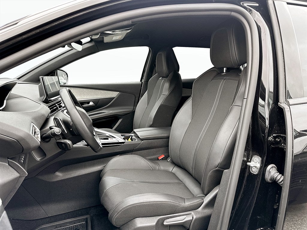 Bild på Peugeot 3008 GT 1.2 PT 130hk Aut - B-KAMERA, DRAG