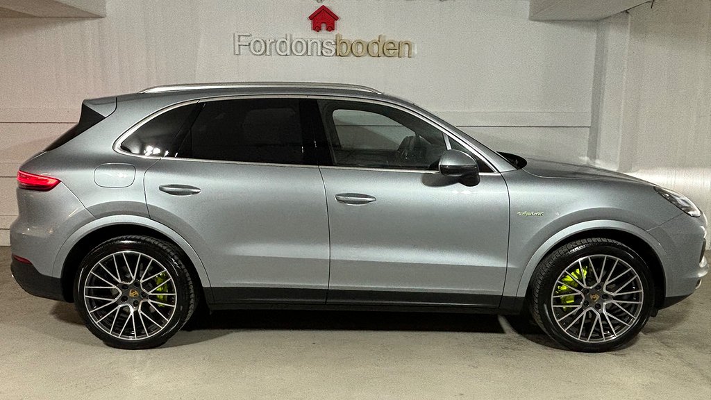 Porsche Cayenne E-Hybrid TipTronic S Moms | Pano | Luftfjäd.