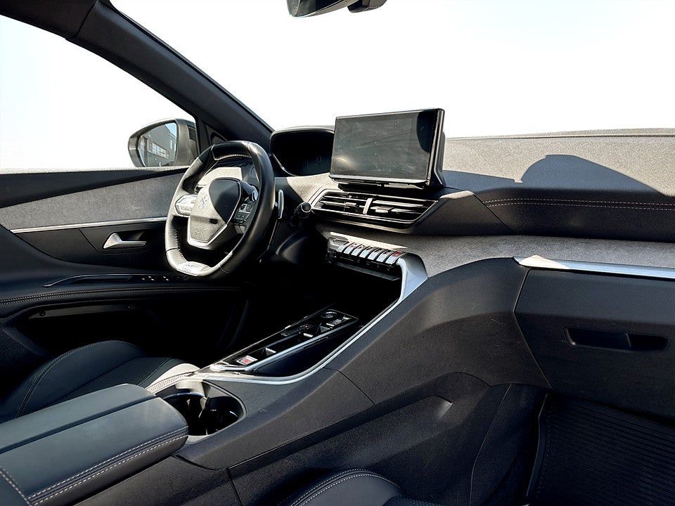 Bild på Peugeot 3008 GT Black Pack 1.2 PT 130hk Aut B-KAMERA CARPLAY