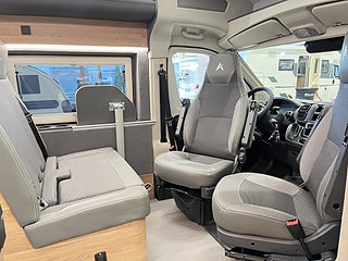 Husbil-halvintegrerad Affinity ONE by K A B E 11 av 28