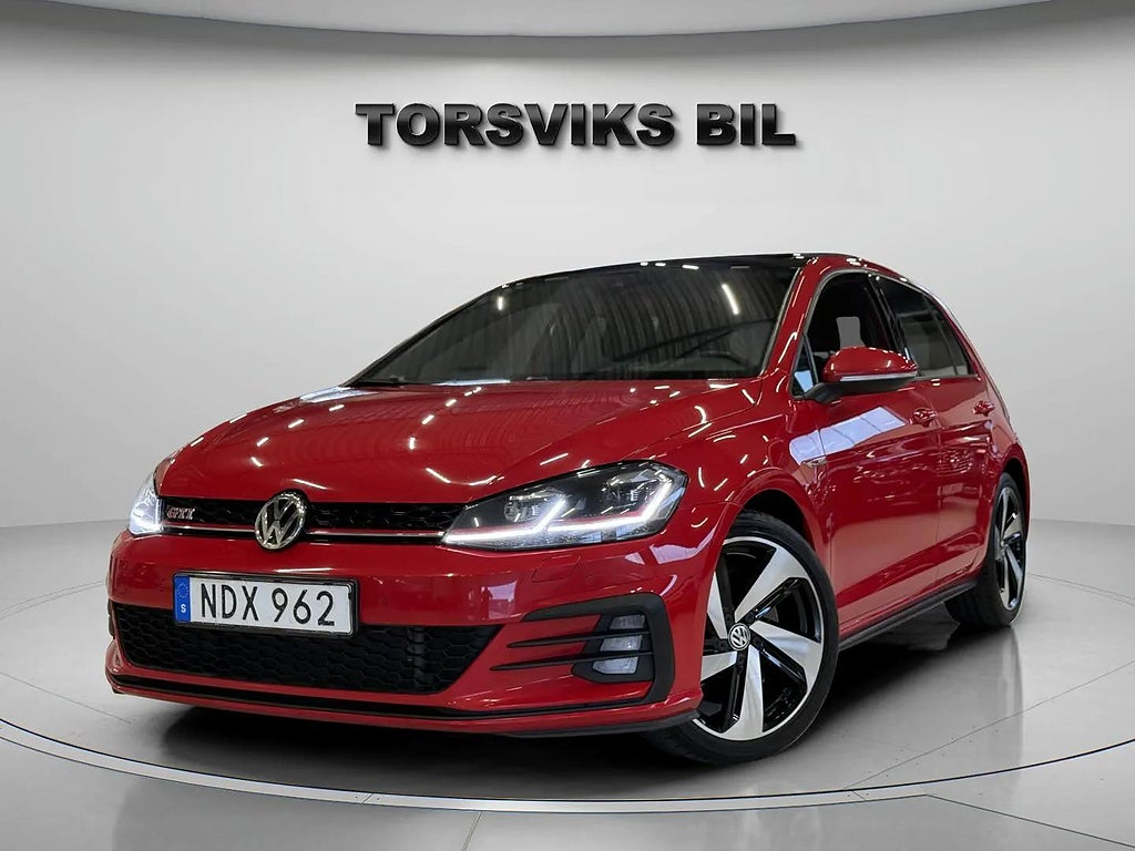 Volkswagen Golf 5-dörrars GTI Performance 2.0 TSI 245 hk Panorama 2 Äga