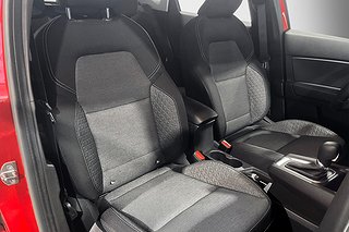 SUV Renault Captur 8 av 24