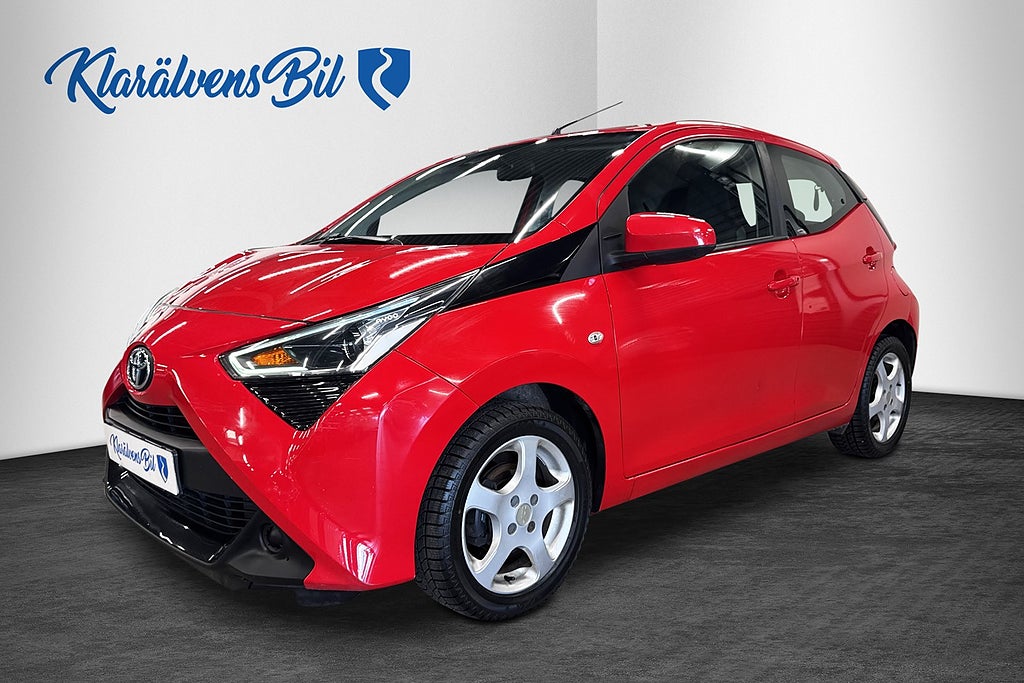 Toyota Aygo 5-dörrar 1.0 VVT-i X-PLAY MOMSAD (72hk) BKamera CarPlay