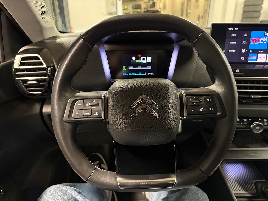 Bild på Citroën e-C4X X SHINE Exklusive Electric 136hk Back/Nav