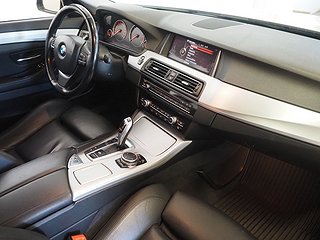 Sedan BMW 520 8 av 19