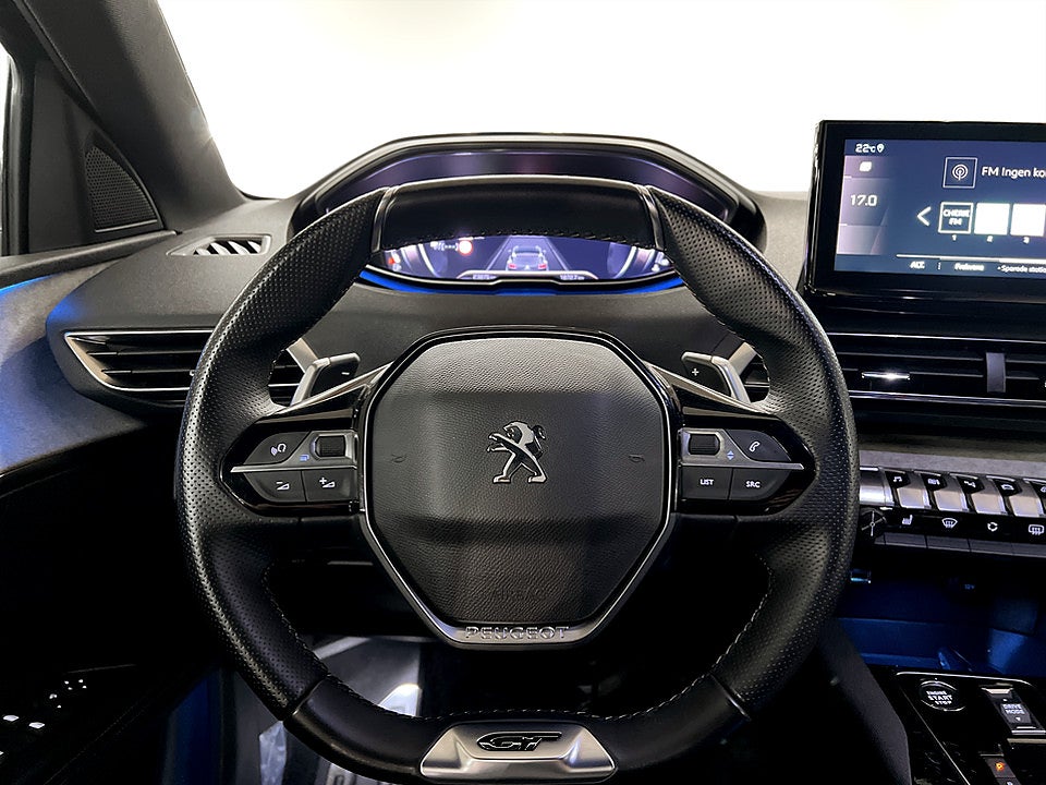 Bild på Peugeot 5008 GT 1.2 PT 130hk Aut 7-SITS B-KAMERA CARPLAY