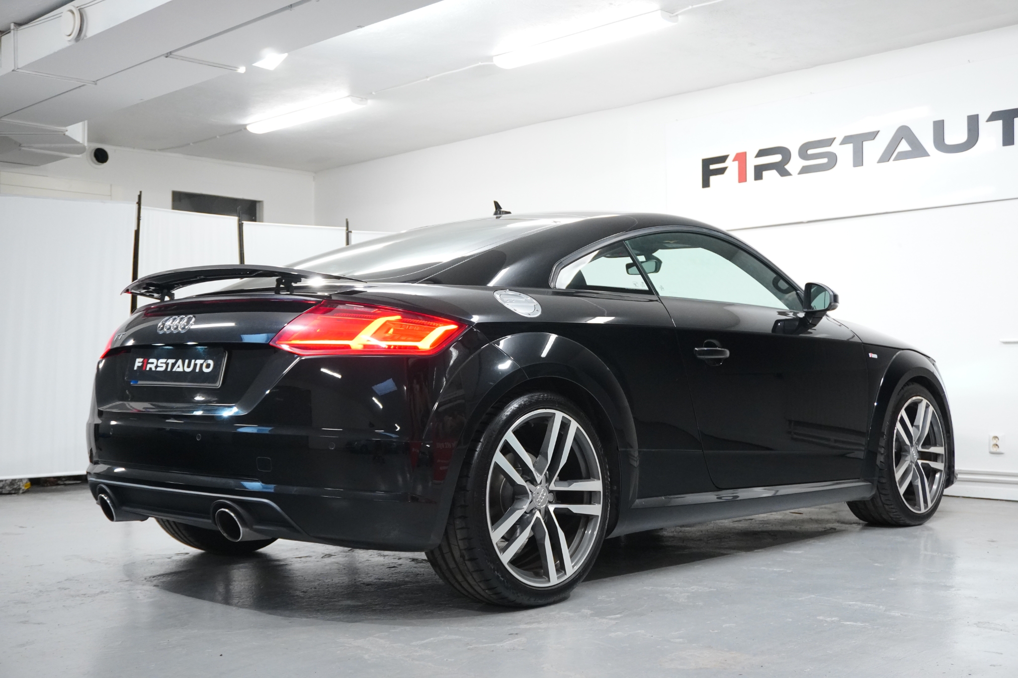Audi TT Coupé 1.8 TFSI S Tronic S line 2016, bild 6/58