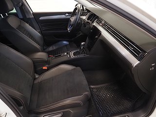 Kombi Volkswagen Passat 11 av 24