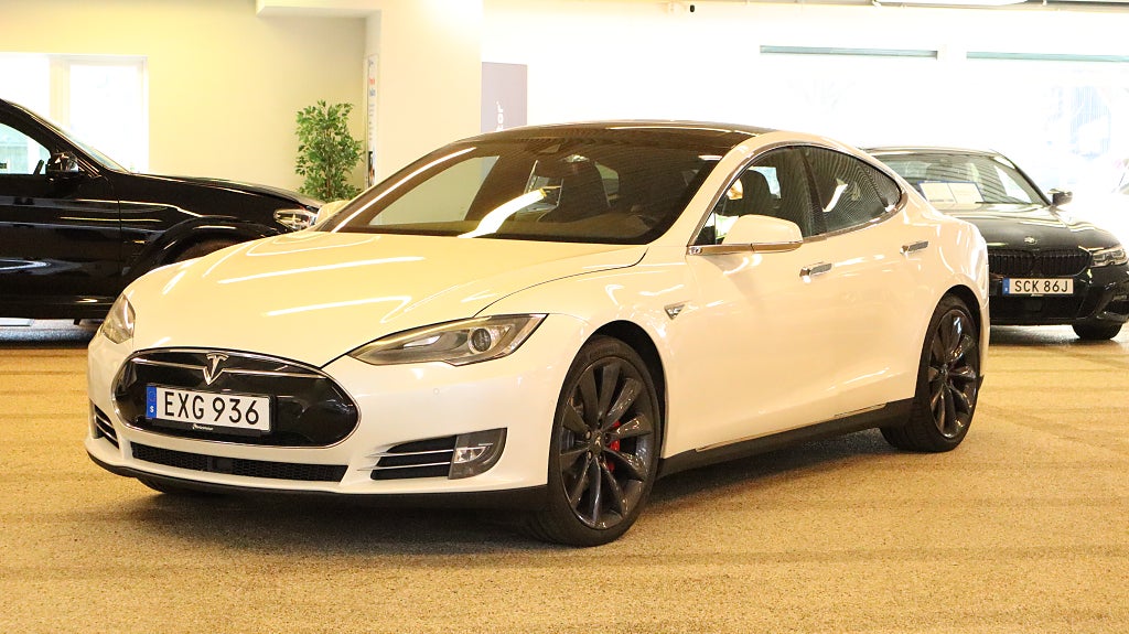 Tesla Model S P90D Ludicrous - FRI SUPERCHARGE
