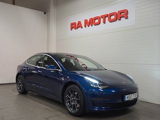 Sedan Tesla Model 3 4 av 19