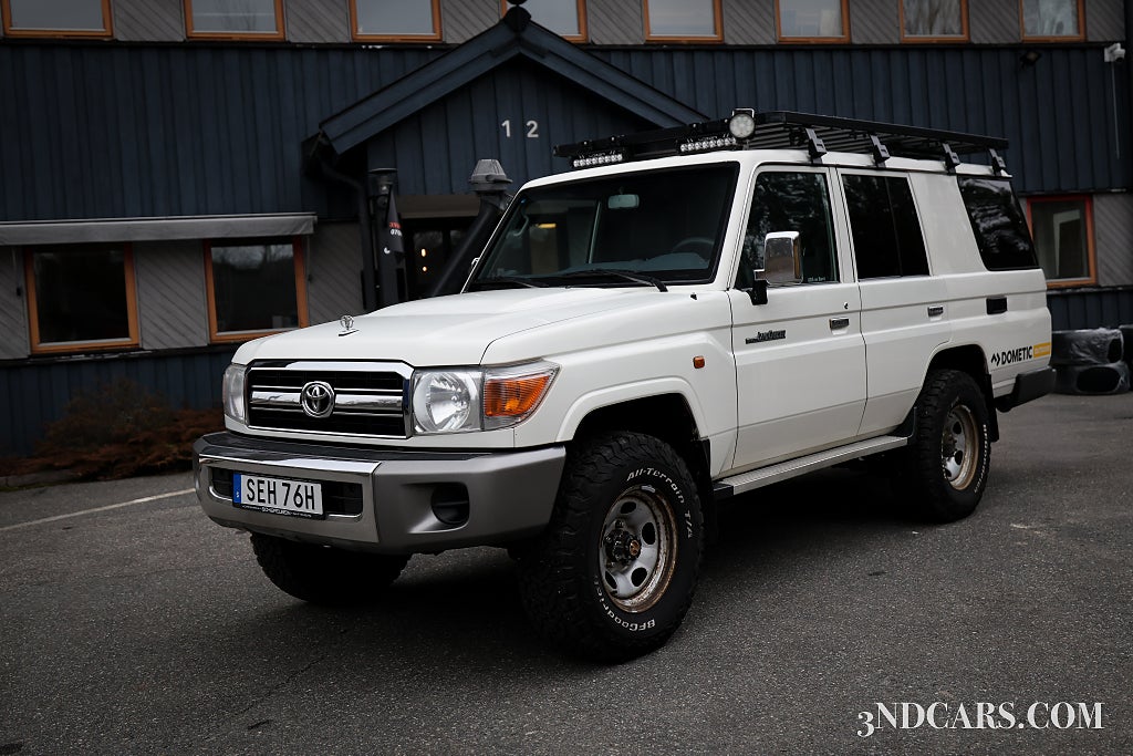 Toyota Landcruiser HZJ 76 Webasto mm