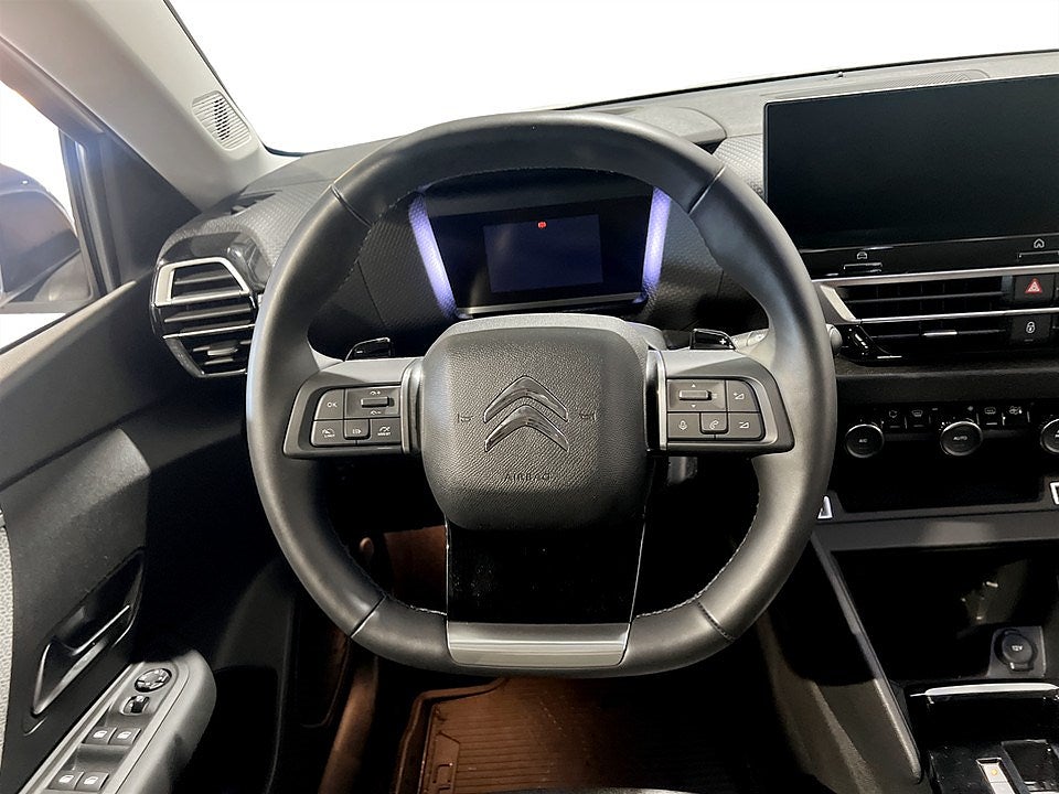 Bild på Citroën C4 X Shine 1.2 PT 130hk Aut - B-KAMERA, RATTVÄRME