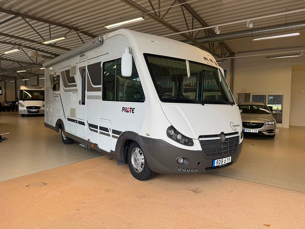 Pilote G742 SÅLD