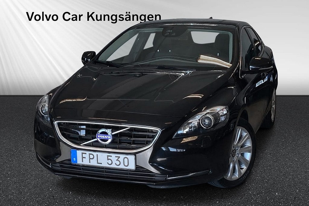 Volvo V40 D4 Momentum Business Edition VOC Navi P-Sensorer