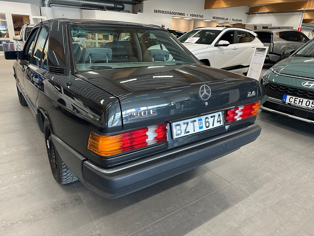Mercedes-Benz 190 190 E 2.6 Automat Ac 160Hk 6 cylinders Fin bil thumbnail