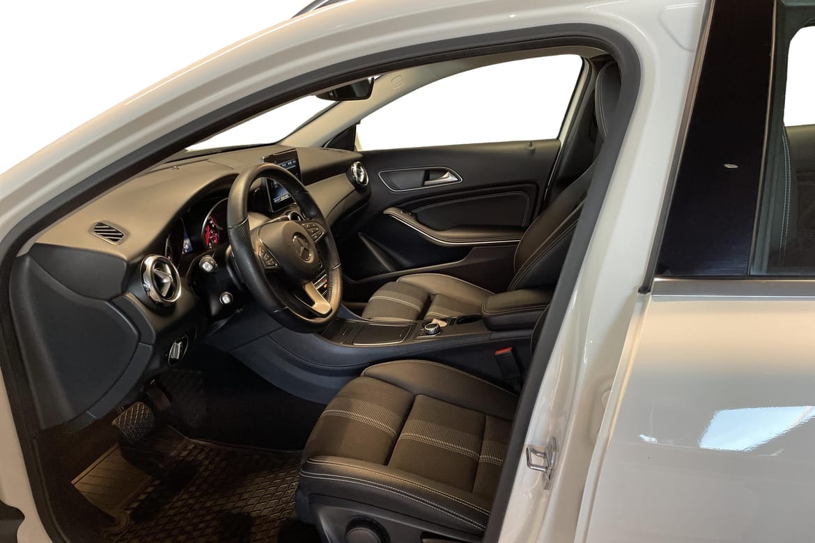 Mercedes-Benz GLA 220 2020, bild 7/10