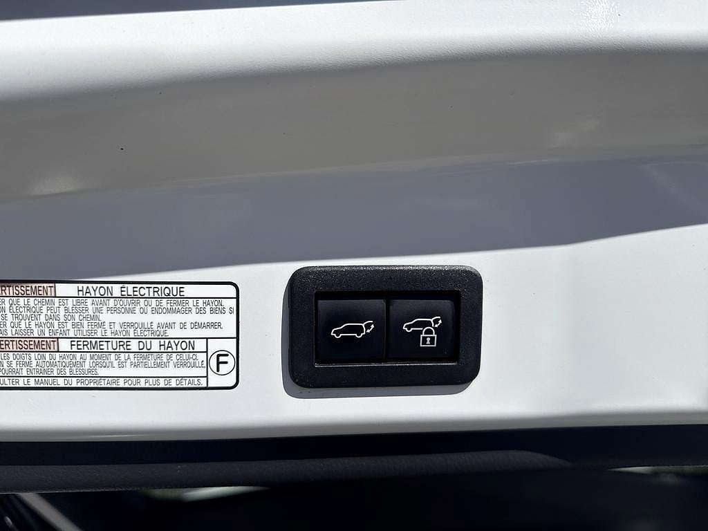 Toyota Corolla Cross 2023 - miniatyr 12