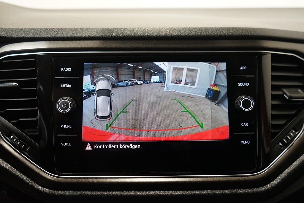 Volkswagen T-Roc 2.0 TDI 4M Base B-kamera Carplay 150hk