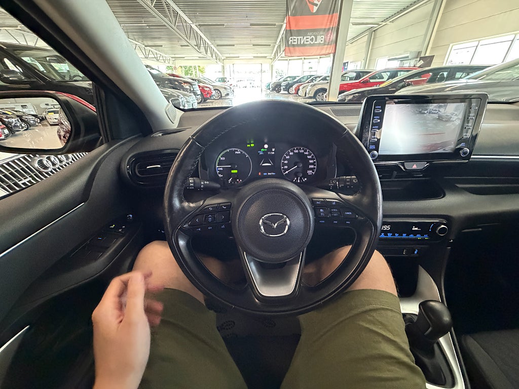 Mazda 2 Hybrid AGILE