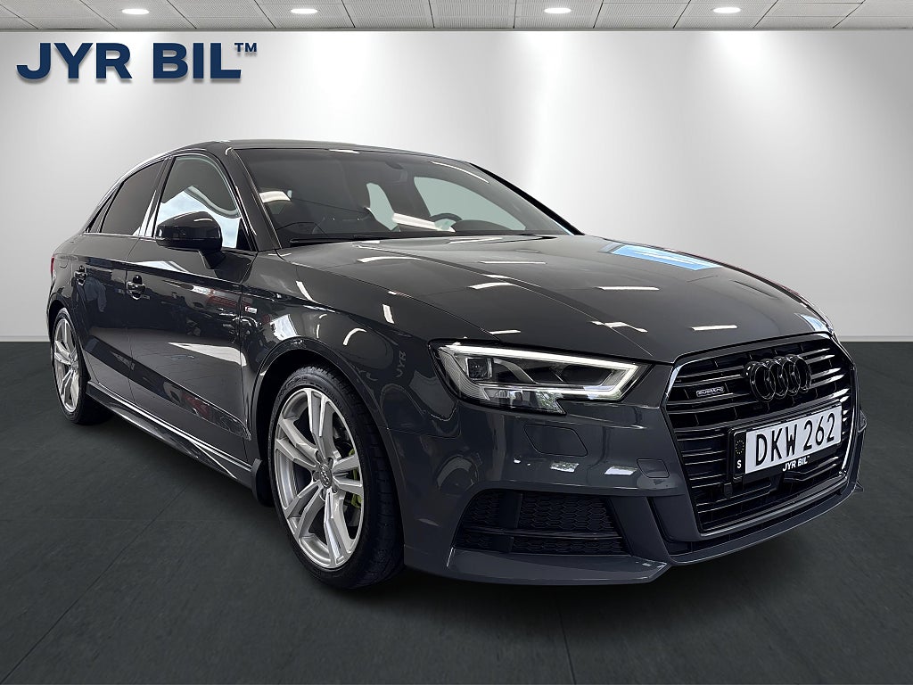 Audi A3 Sedan 2.0 TDI 184HK Quattro S Tronic / S line / Drag