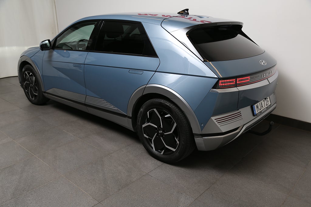 Hyundai IONIQ 5 AWD 72,6kWh 305hk Advanced Skinn Drag Nybilsgaranti 2022