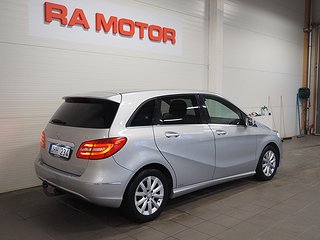 Halvkombi Mercedes-Benz B 5 av 26