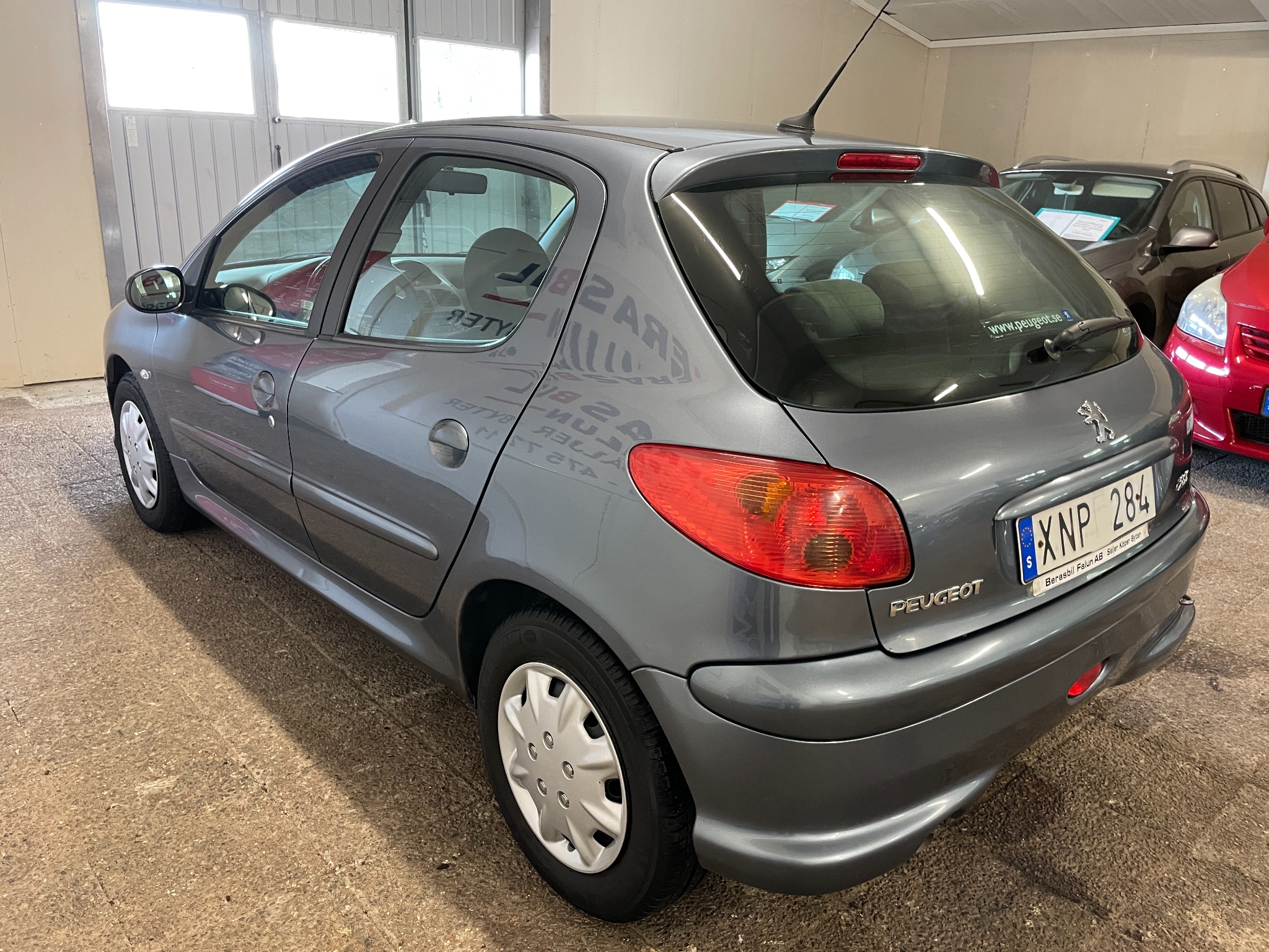 Peugeot 206 2006, kuva 6/10