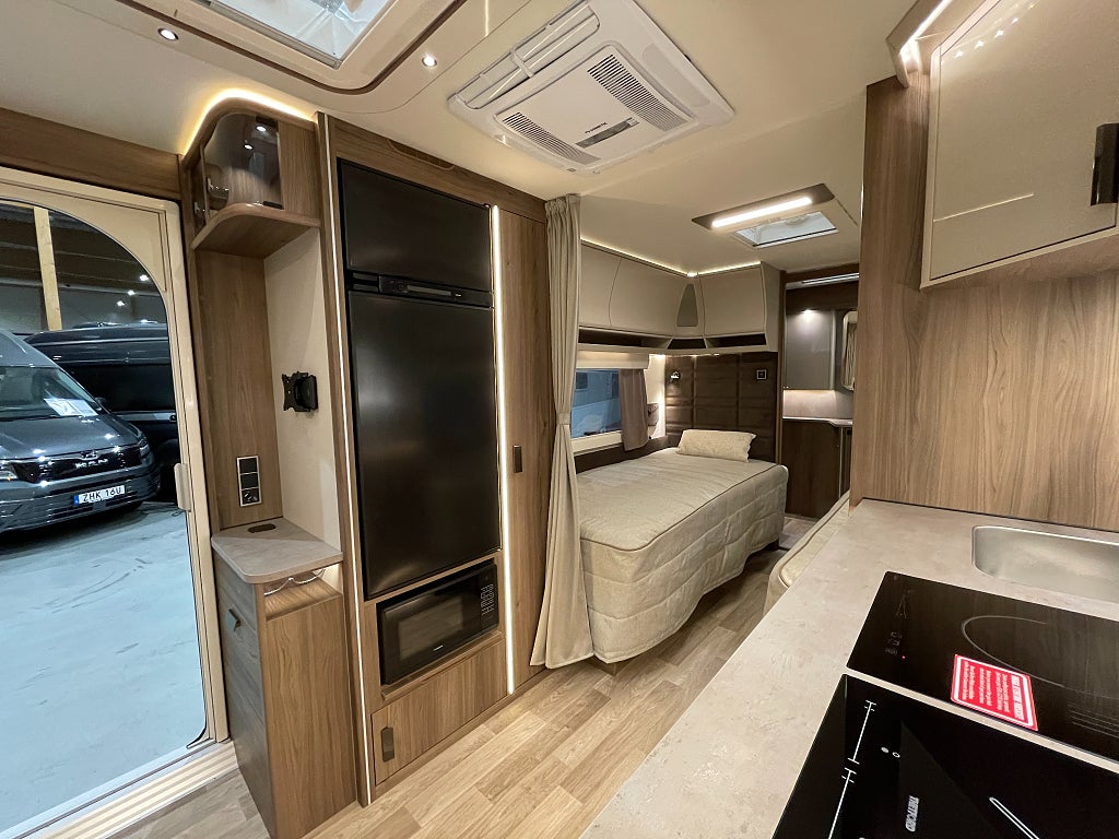 Kabe Imperial 630 TDL E2 KS /AC/Läder/Långbäddar/Badrum bak - Kabe