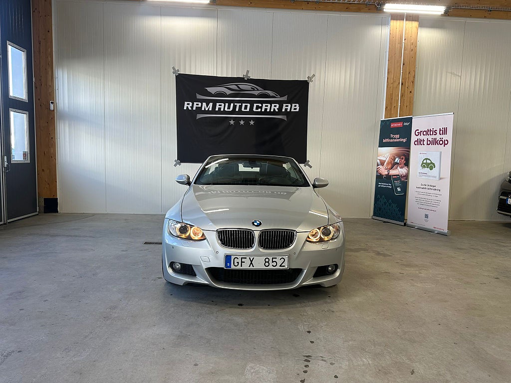 BMW 325 i AUT CONVERTIBLE M-SPORT LÄDER SV-SÅLD